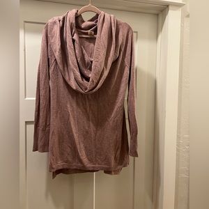 Scoop neck light weight sweater